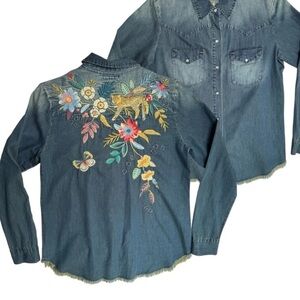 Johnny Was Indraa Westward Embroidered Frayed Hem Denim Western Shirt RARE